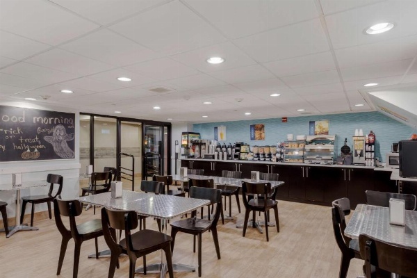 Best Western Plus Brooklyn Bay Hotel image 15