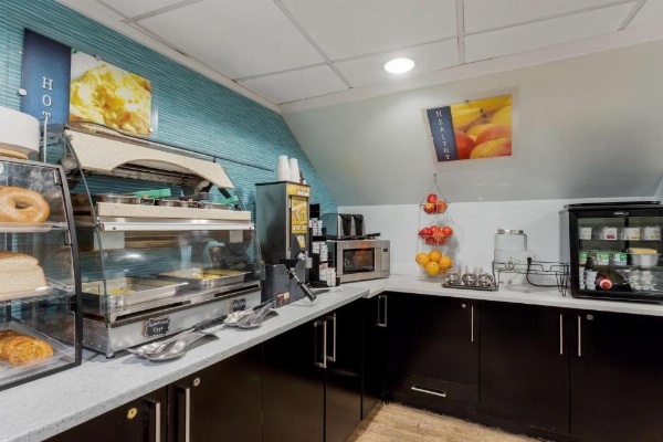 Best Western Plus Brooklyn Bay Hotel image 16